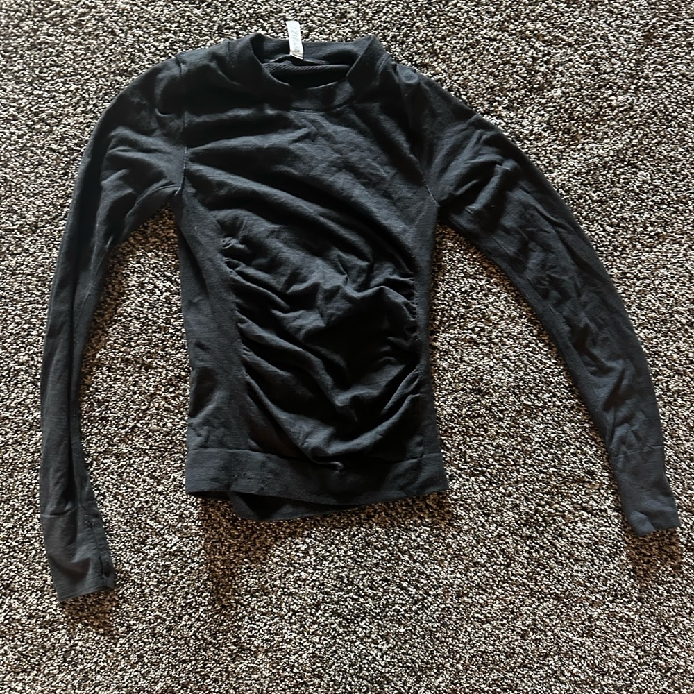 Athleta long sleeve shirt